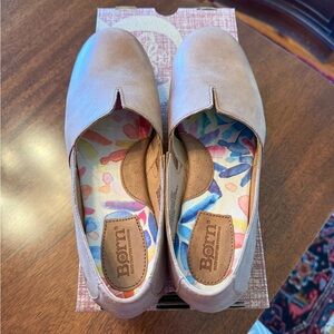 Born Women's Tan Sebra Leather Slip On Flats D74616